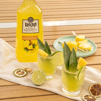 1800 Ultimate Pineapple Margarita - Lifestyle